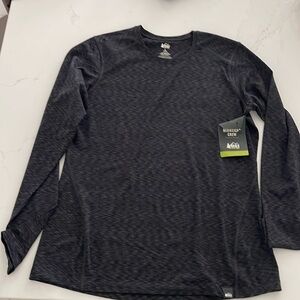 REI women’s midweight crew long sleeve semi fitted NWT